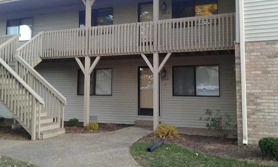 1st image of 253 Eagle Rdg