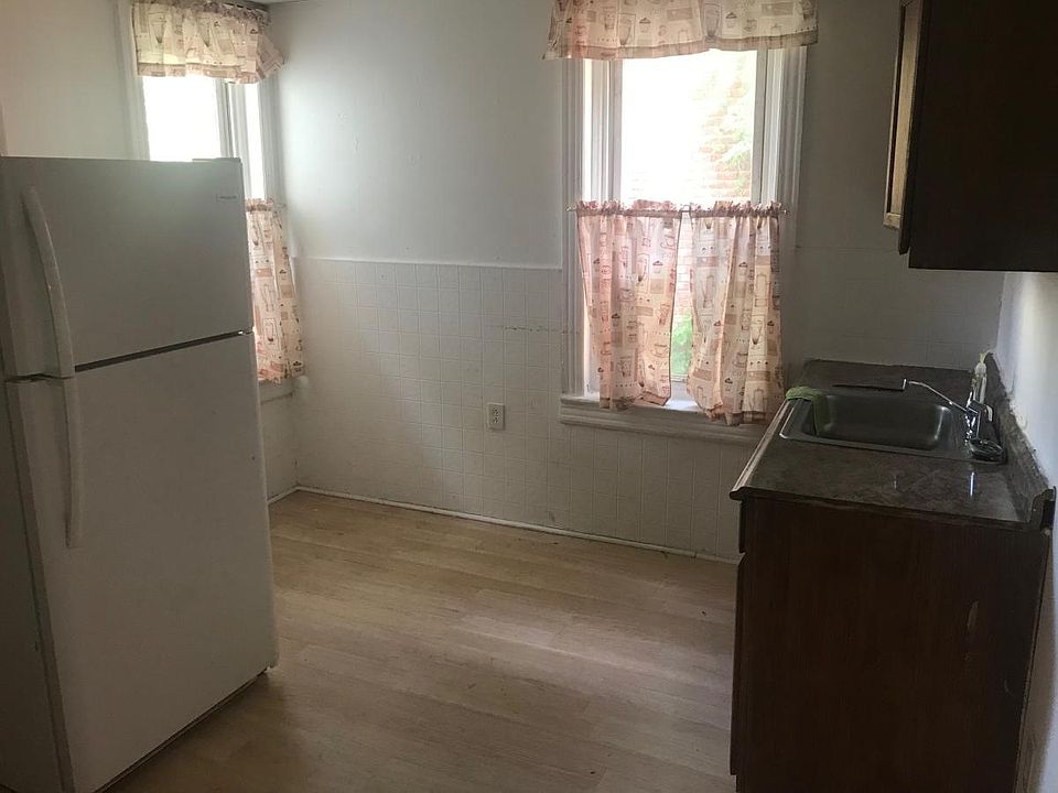 2nd image of 57 Bryn Mawr Ave