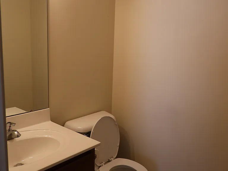 1427 Sycamore St #1 — Photo 7