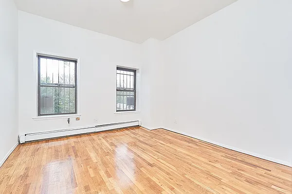 Rented by Compass | media 10