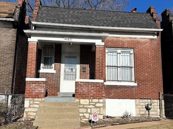 4227 W Labadie Ave, Saint Louis, MO 63115