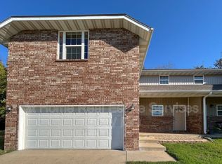 813 E Daniels St, Ozark, MO 65721