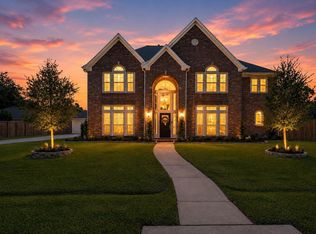 403 Trail Head St, Friendswood, TX 77546