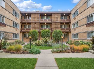 1929 Harrison St APT 1C, Evanston, IL 60201
