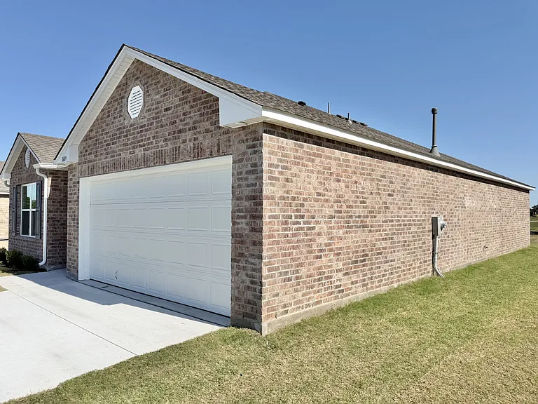1609 E Gary St — Photo 3