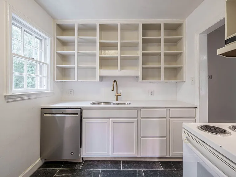 2922 Oberlin Rd — Photo 14