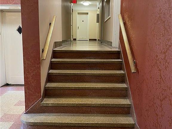 2nd image of 210 Martine Ave APT 1G