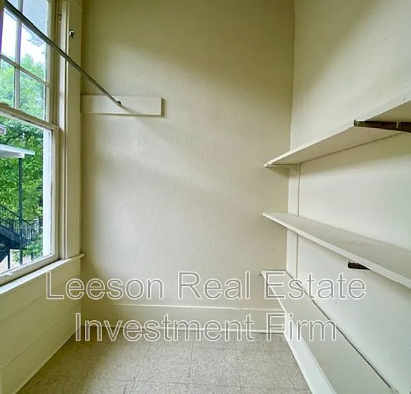 451 Egan St — Photo 12