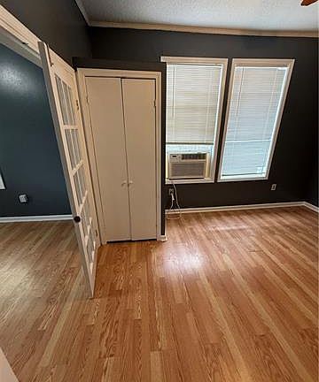 4th image of 1708 S Lopez St