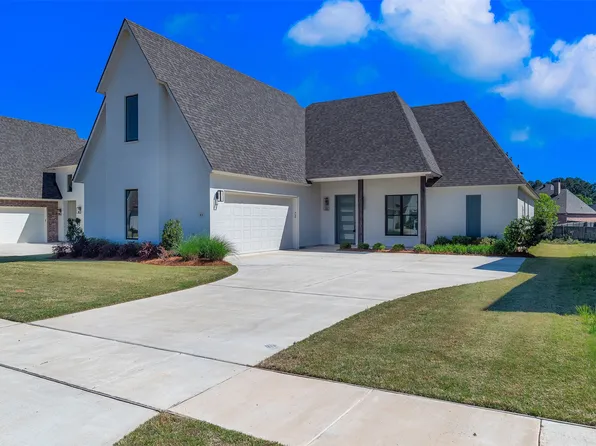 81 Turtle Creek Dr, Benton, LA 71006