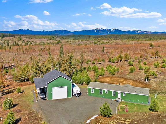 3rd image of 1713 Bugle Point Rd