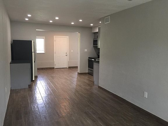 3rd image of 621 Hibiscus St #2