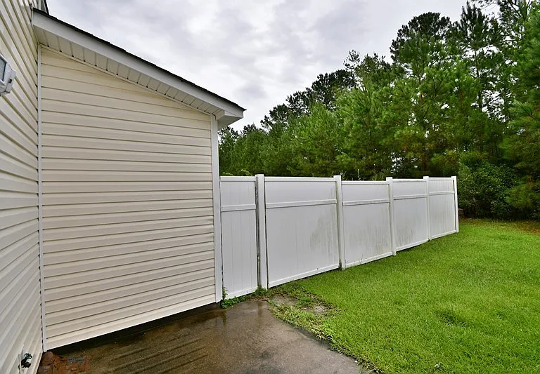 104 Streamwood Dr — Photo 20