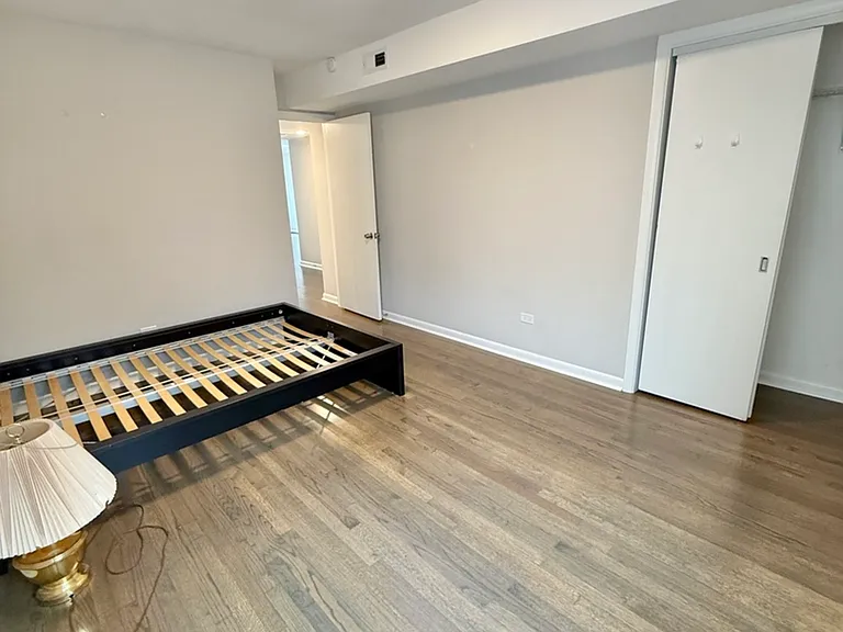 2433 N 78th Ave #2 — Photo 8