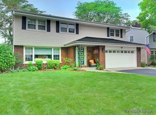 880 S Kent Ave, Elmhurst, IL 60126