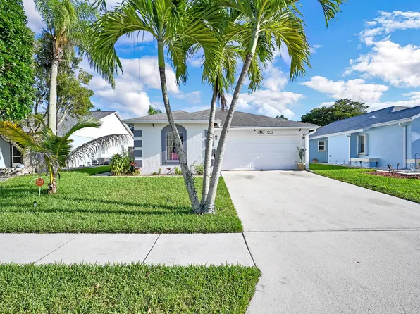 5221 Arbor Glen Circle, Lake Worth, FL 33463