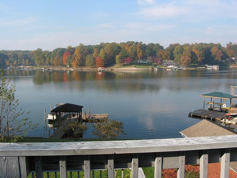 1st image of 6886 Locke Dr