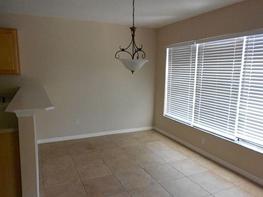 dining room eating space_03132014