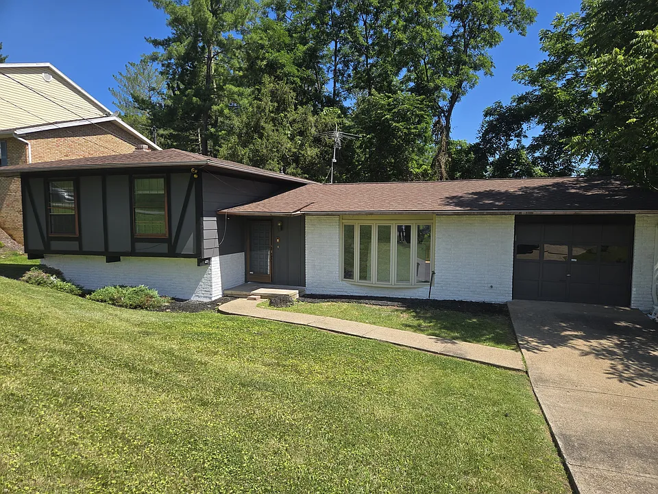 132 Bryn Myrr Dr