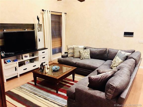 2nd image of 1280 Laurel Ct #0
