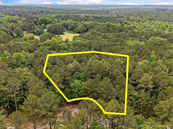 111 Millstone Court, West End, NC 27376