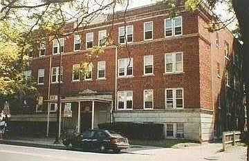 1st image of 332 E William St Room 1