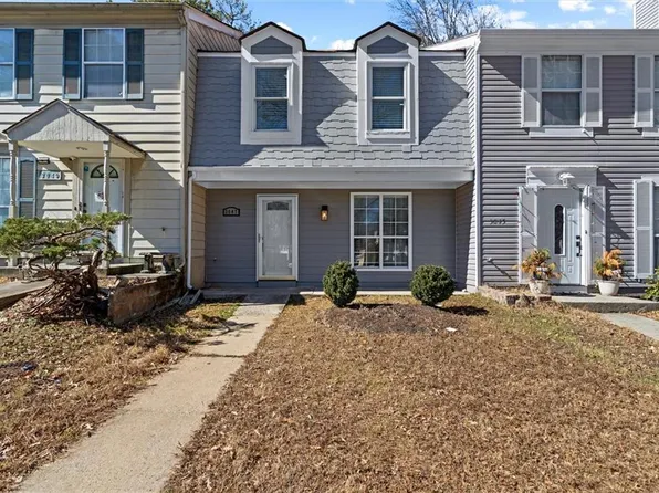 3047 Shadow Walk Ln, Tucker, GA 30084