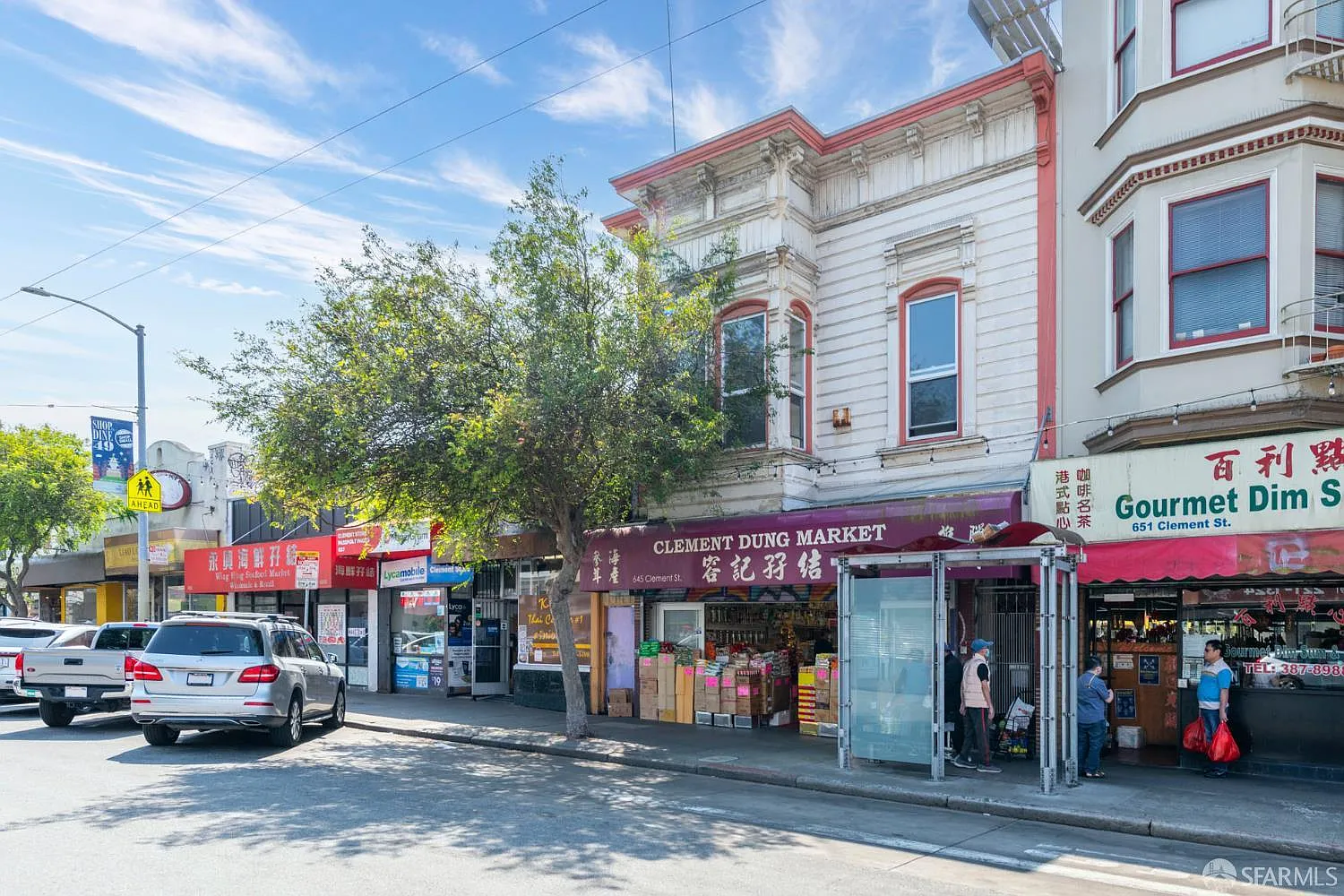 645 Clement St - Photo 1