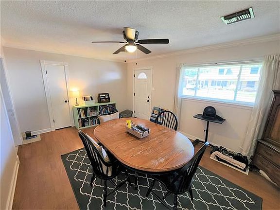 3rd image of 104 Bayhi St