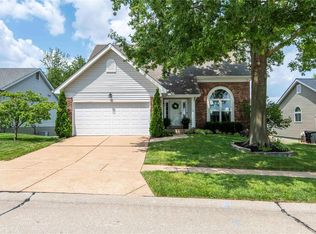 9921 Tesson Creek Estates Dr, Saint Louis, MO 63123