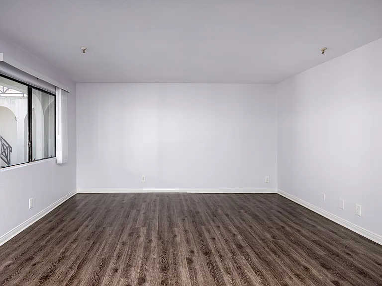 Lemoli Apartments — Photo 10