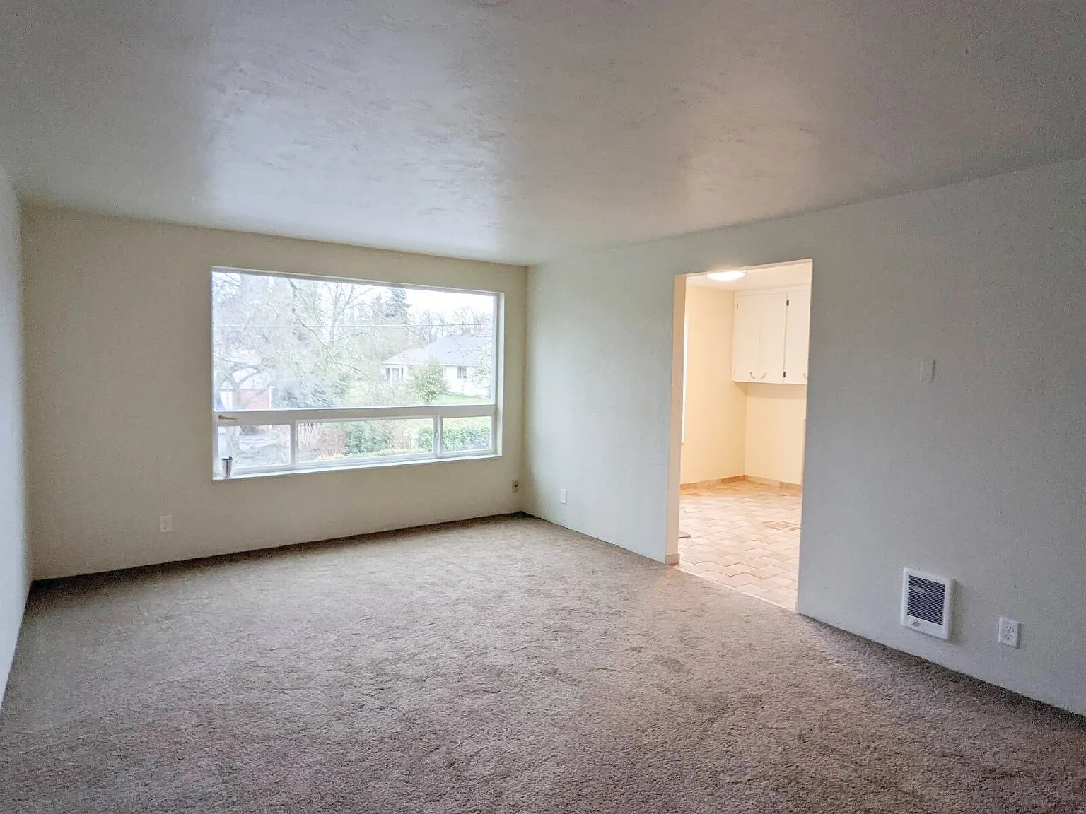 2 bed, 1.0 bath, 768 sqft, $1,195 — Photo 3
