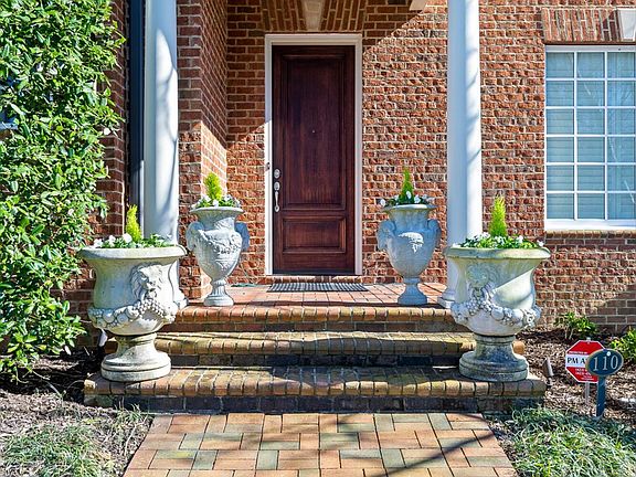 2nd image of 554 Whitehall Rd #110