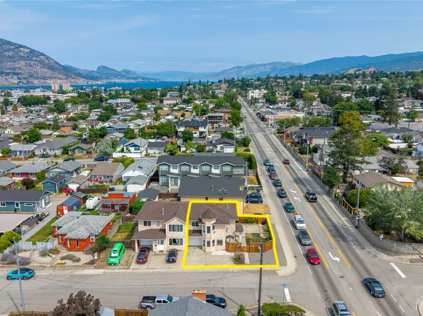 597 Municipal Ave #102, Penticton, BC V2A 2R3