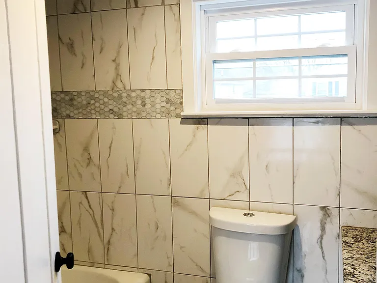 2nd Floor Bathroom 2