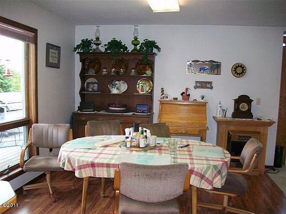 5th image of 41194 Damorecy Dr