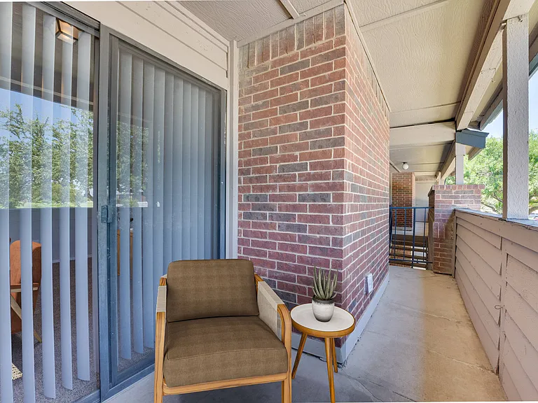 Indian Creek Apartments — Photo 65