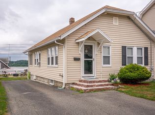 29 Wachusett Rd, Weymouth, MA 02191