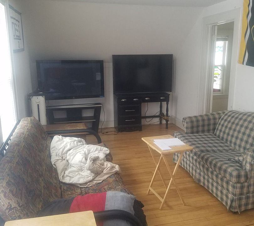 1st image of 2220 Grand Ave S #2