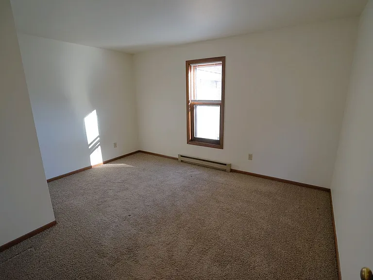 1610 Washington Ave — Photo 5