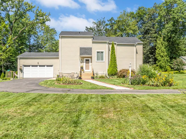 29 Ravine Road, Windsor, CT 06095