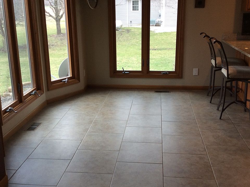 1st image of 6835 Amity Pike