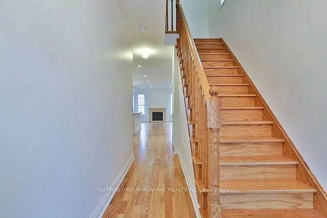 3 bed, $4,300 — Photo 2