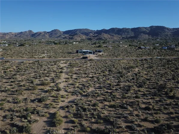 61570 Alta Loma Dr, Joshua Tree, CA 92252
