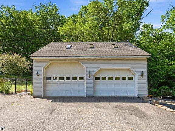 3rd image of 78 Branchville Lawson Rd