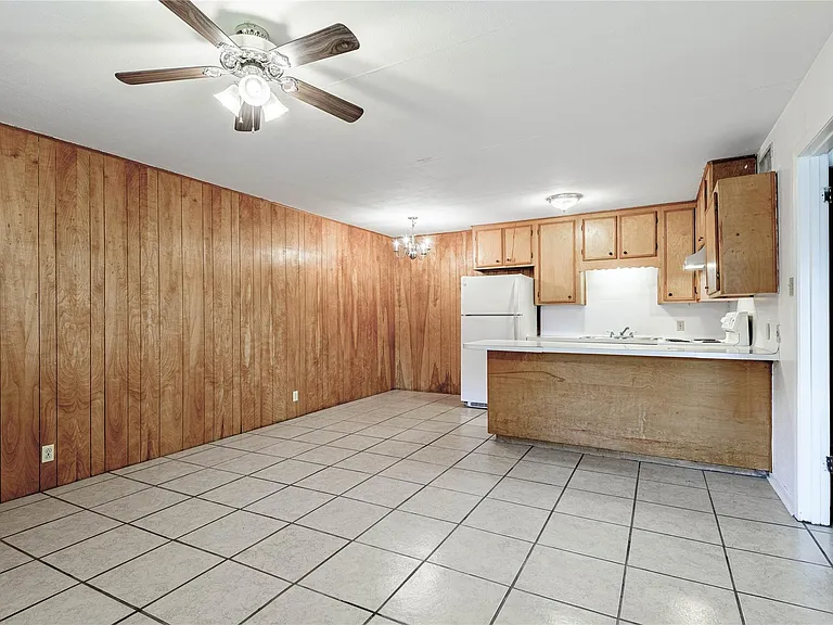 120 McAdams Ln #G — Photo 5
