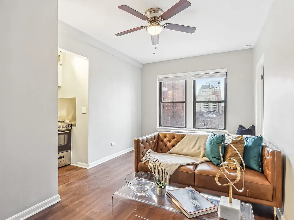 1140-45 N La Salle Dr #620