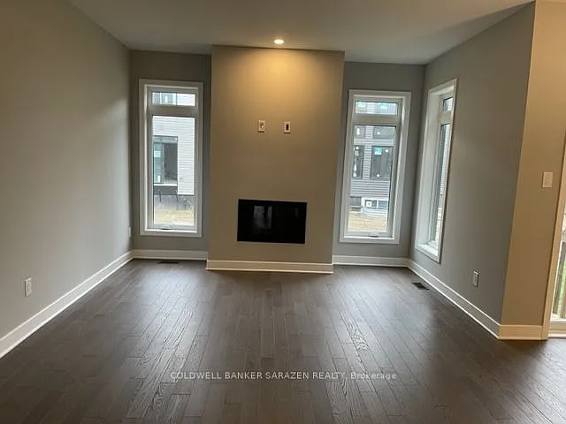 330 Whitham Cres — Photo 24