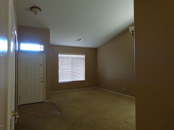 5th image of 29633 W Columbus Ave