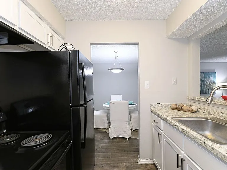 City Summit Apartments — Photo 53